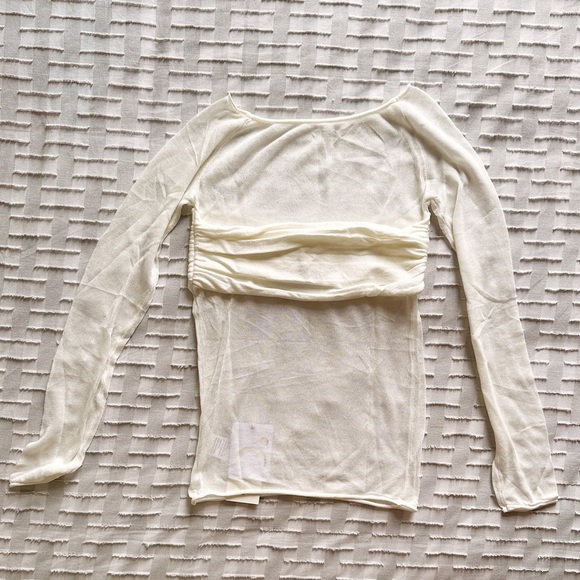 NWT Commense Nostalgia Off the Shoulder top - Picture 3 of 6